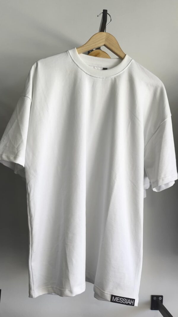 WHITE OVERSIZE T-SHIRT